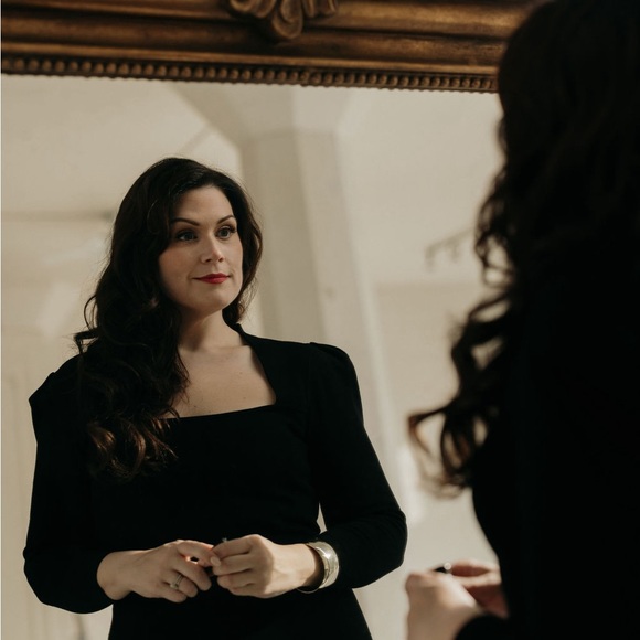 Meet your Posher, Kristin - Picture 3 of 6